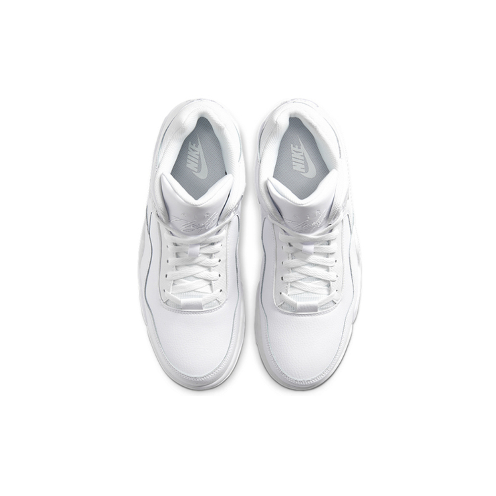 Nike Flight Legacy