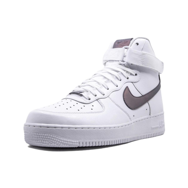 Nike Air Force 1 LV8