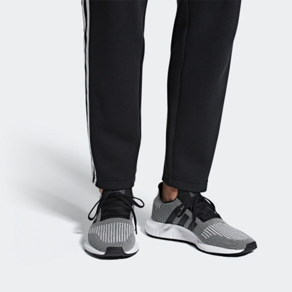 Adidas originals Swift Run