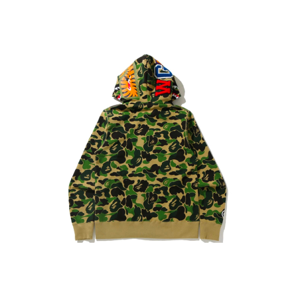A BATHING APE