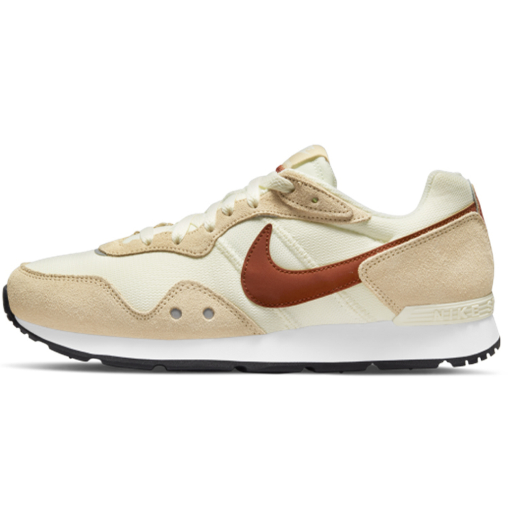 Nike Venture Runner Wide
