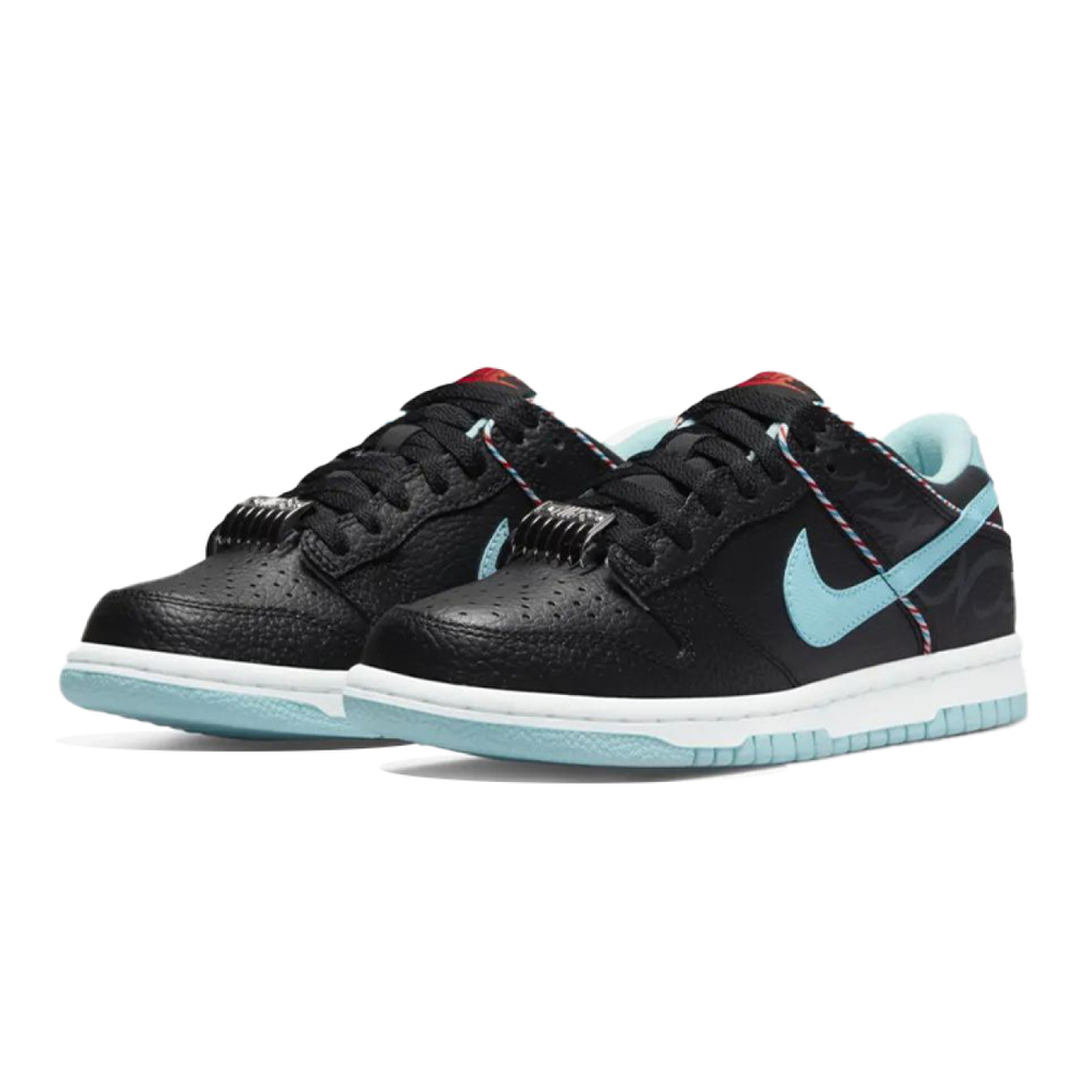 Nike Dunk SE "Barber Shop"