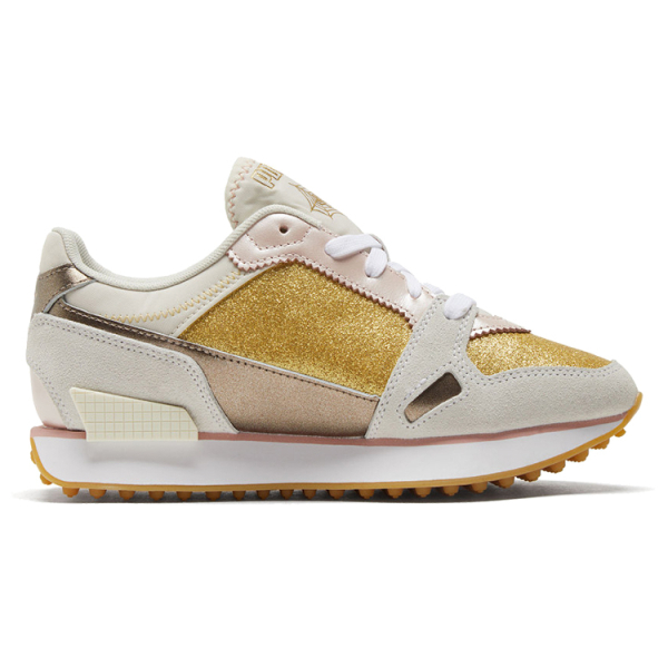 Charlotte x Puma Mile Rider