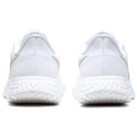 Nike REVOLUTION 5