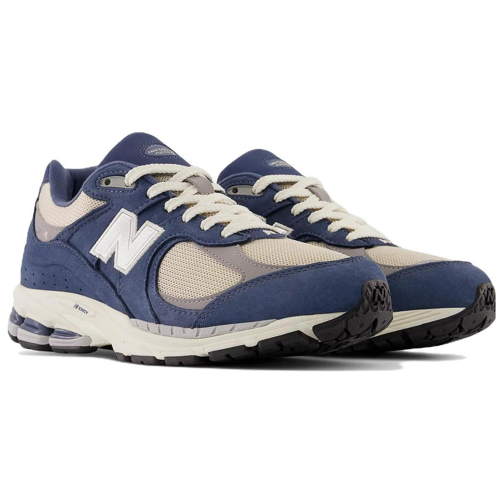 New Balance NB 2002R