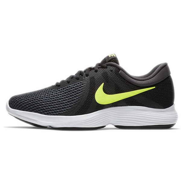 Nike REVOLUTION 4
