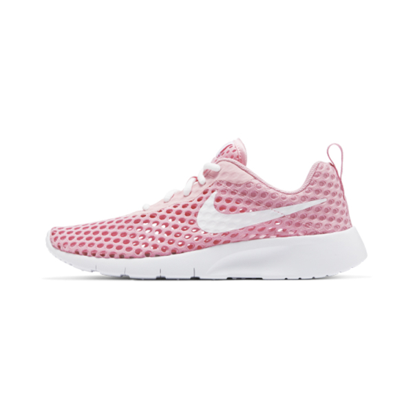 Nike Tanjun