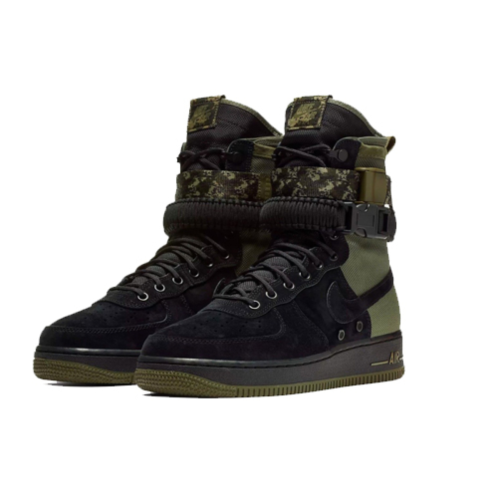 Nike Air Force 1