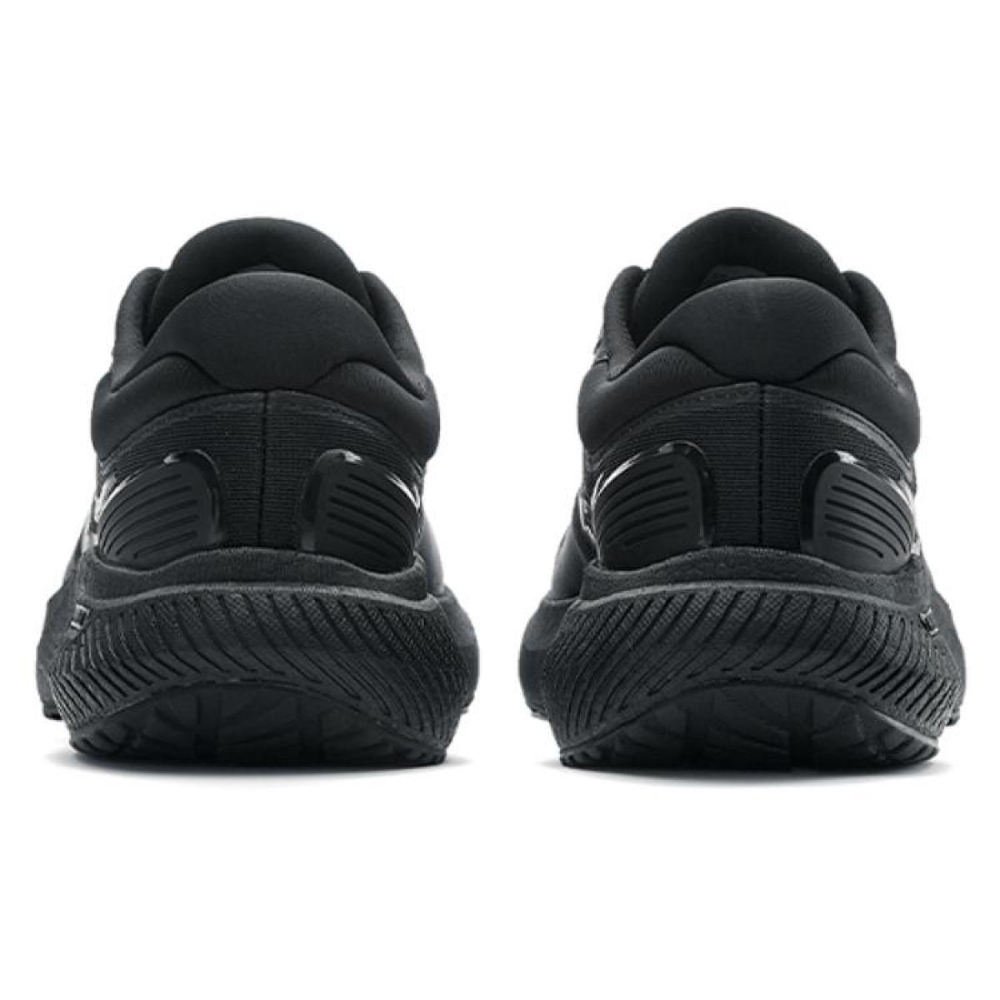 Saucony Surge 1