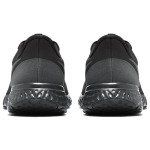 Nike REVOLUTION 5