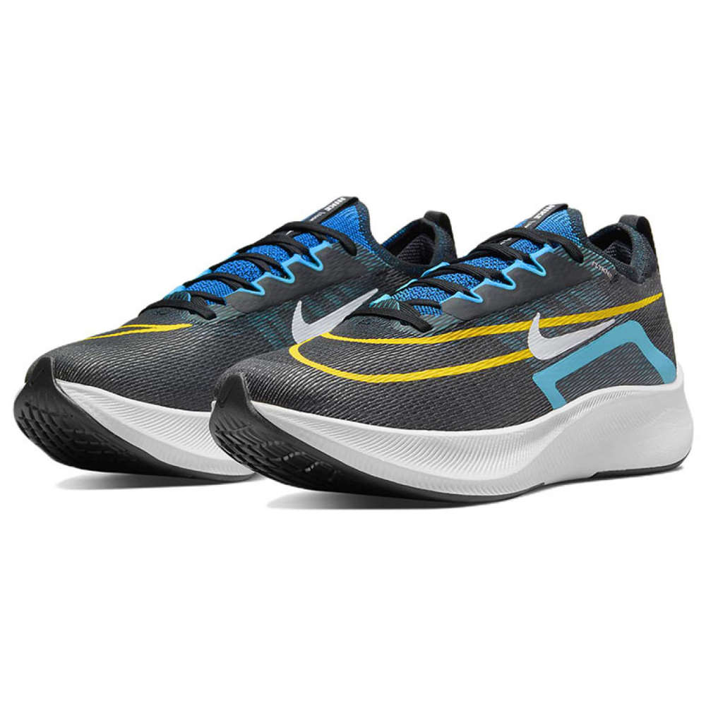 Nike Zoom Fly 4