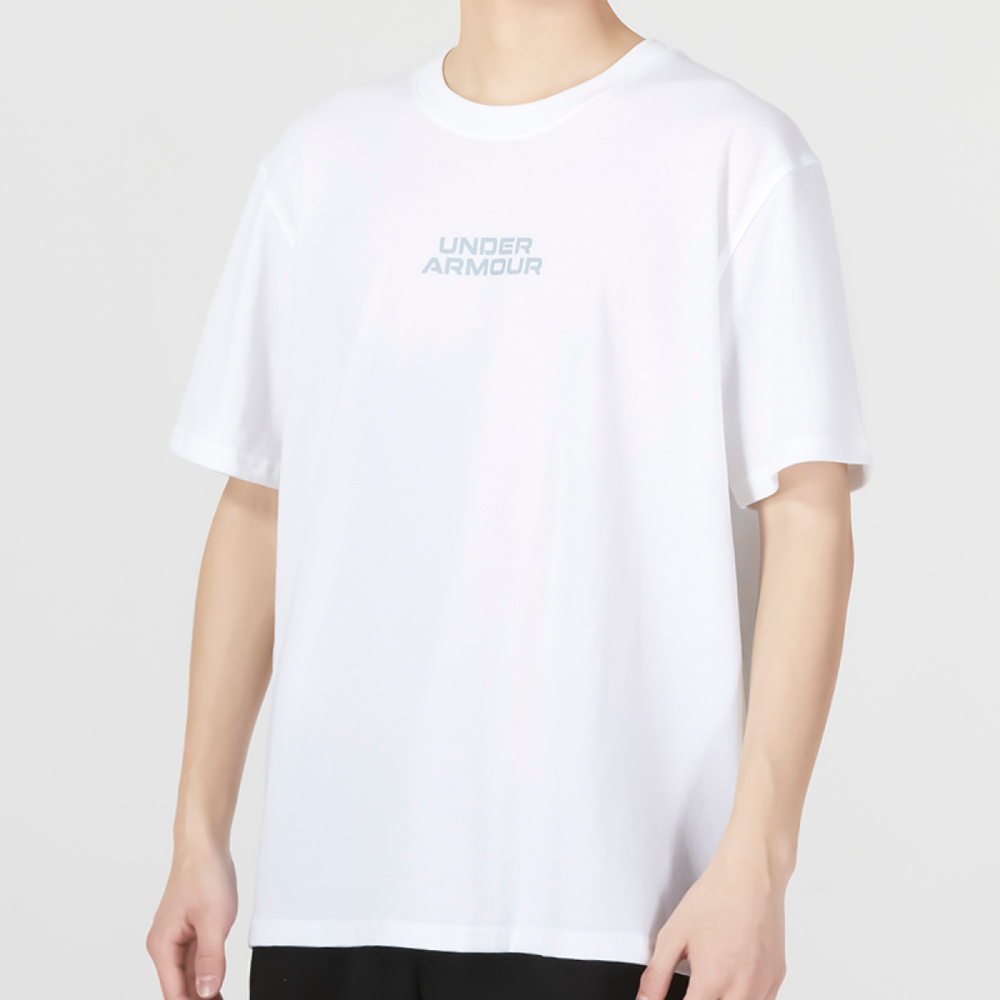 Under Armour Logo T