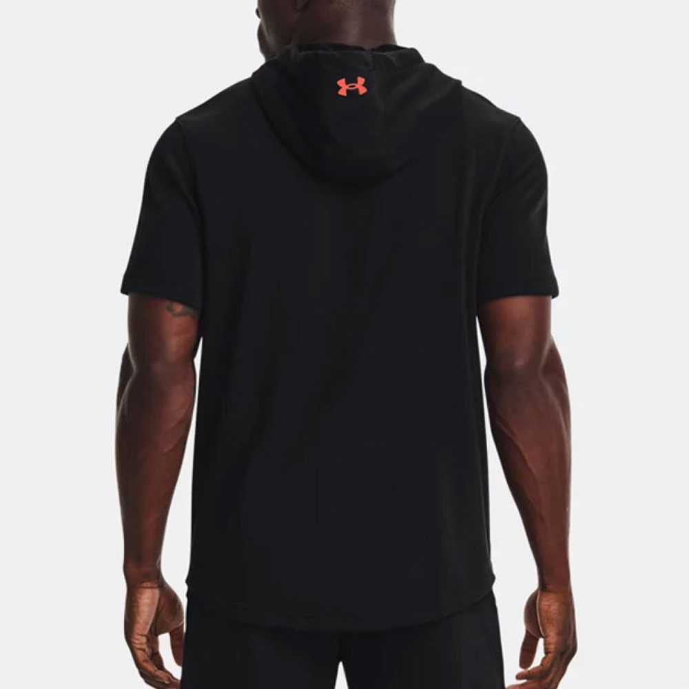 Under Armour T