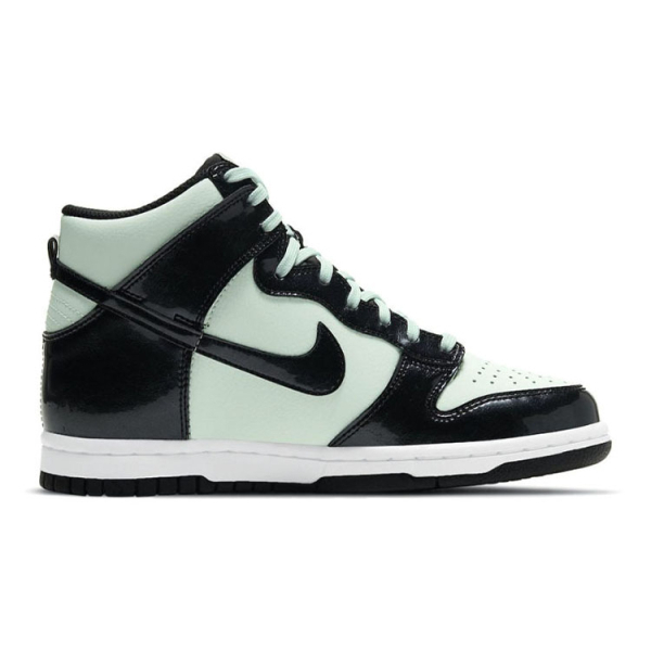 Nike Dunk "Barely Green"