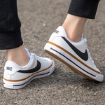 Nike Court Legacy