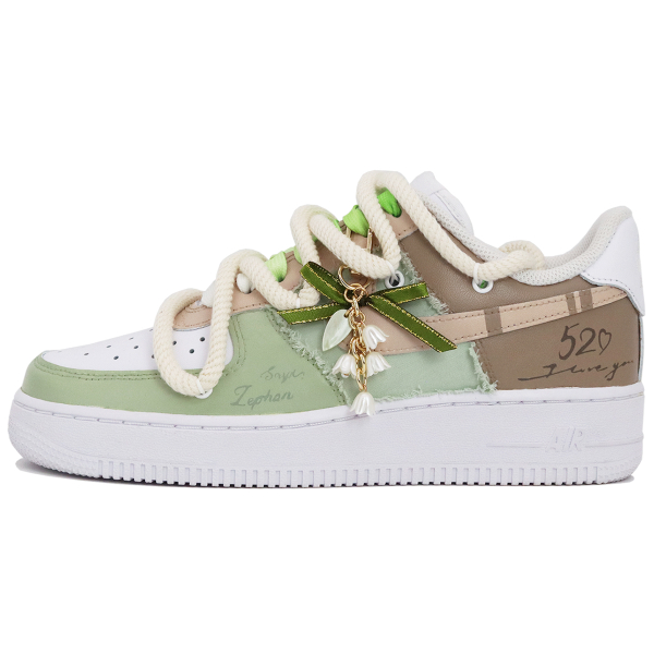 【 】 Nike Air Force 1 Low LE GS