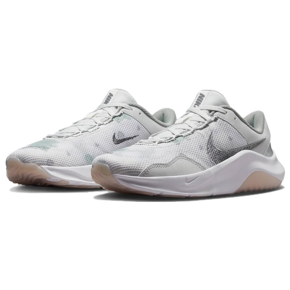 Nike Legend Essential 3 Next Nature Premium