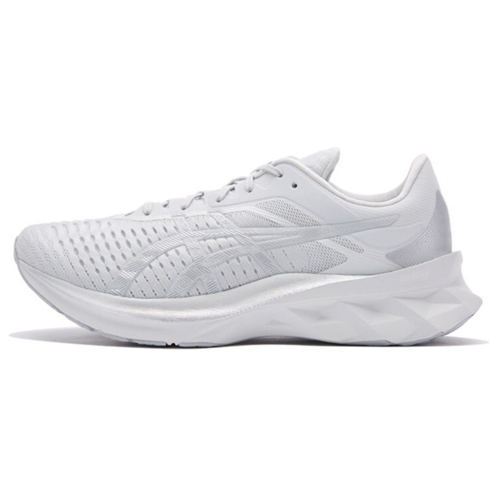 Asics Novablast 1