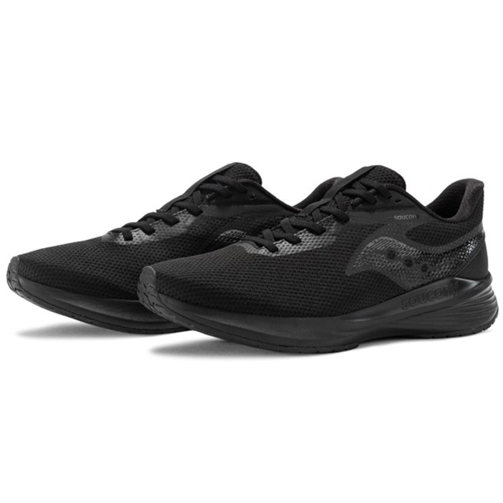 Saucony Striker 2
