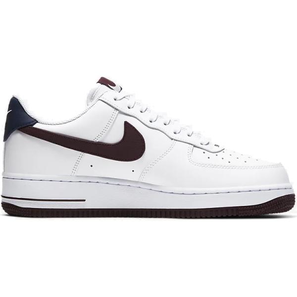 Nike Air Force 1 07 LV8