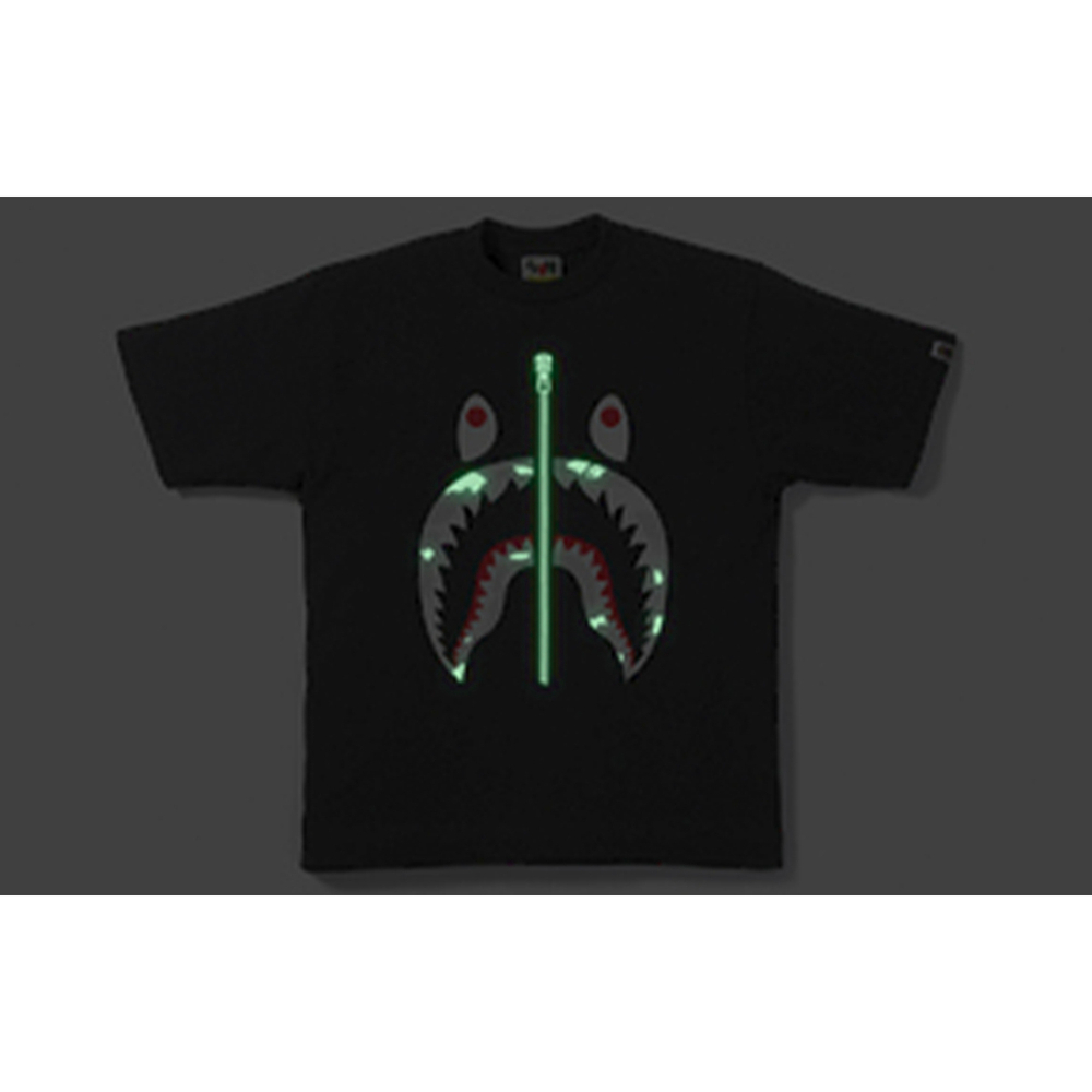A BATHING APE T