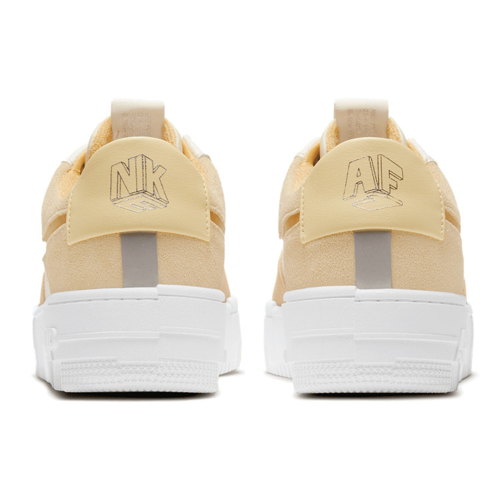 Nike Air Force 1 Pixel