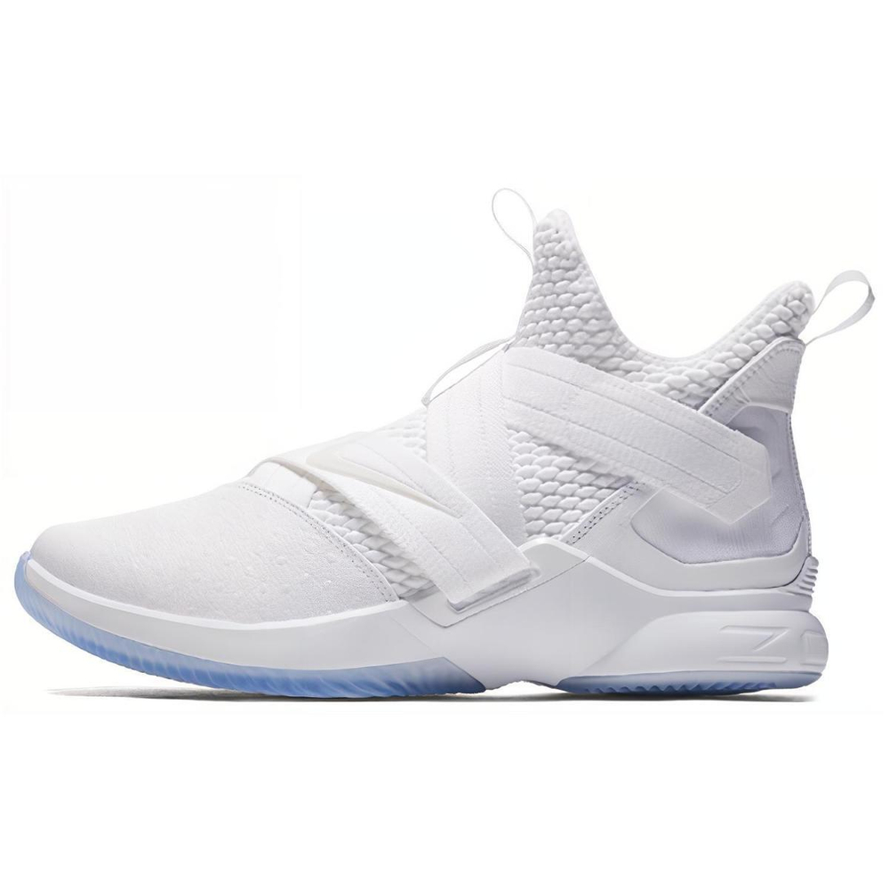 Nike zoom soldier 12 SFG