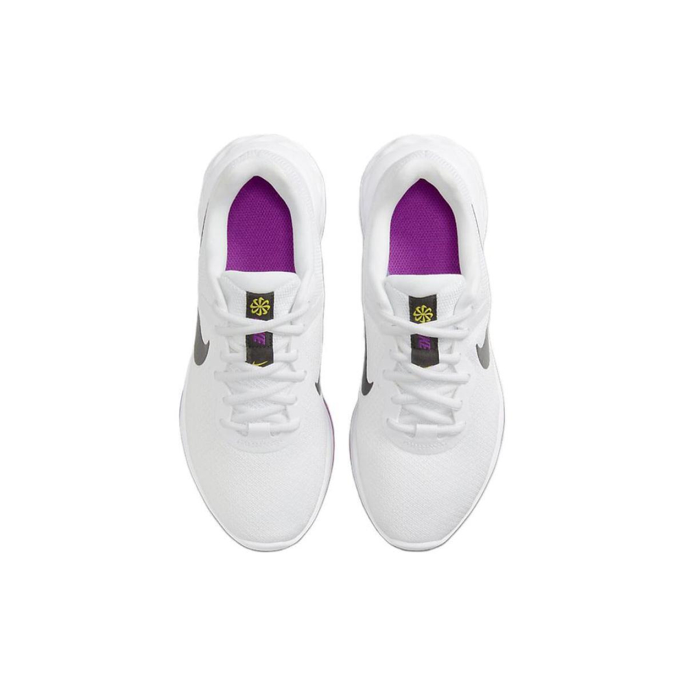 Nike REVOLUTION 6