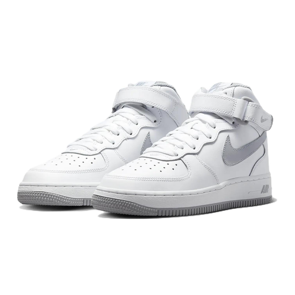 Nike Air Force 1 LE