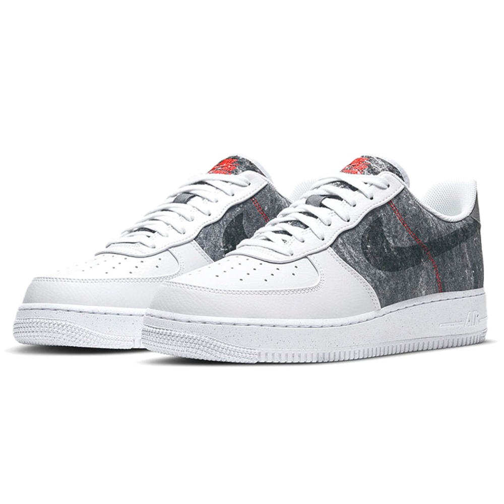 Nike Air Force 1 07 LV8