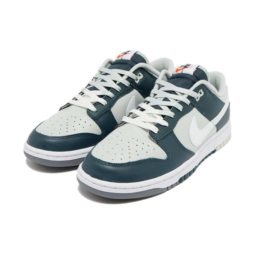 Nike Dunk Low "Remix"