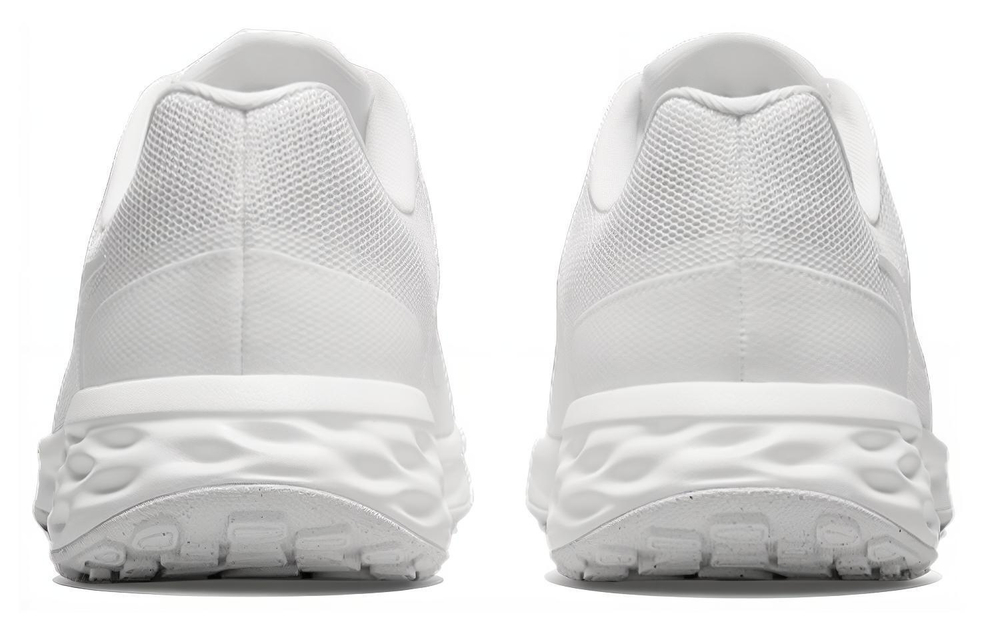 Nike REVOLUTION 6