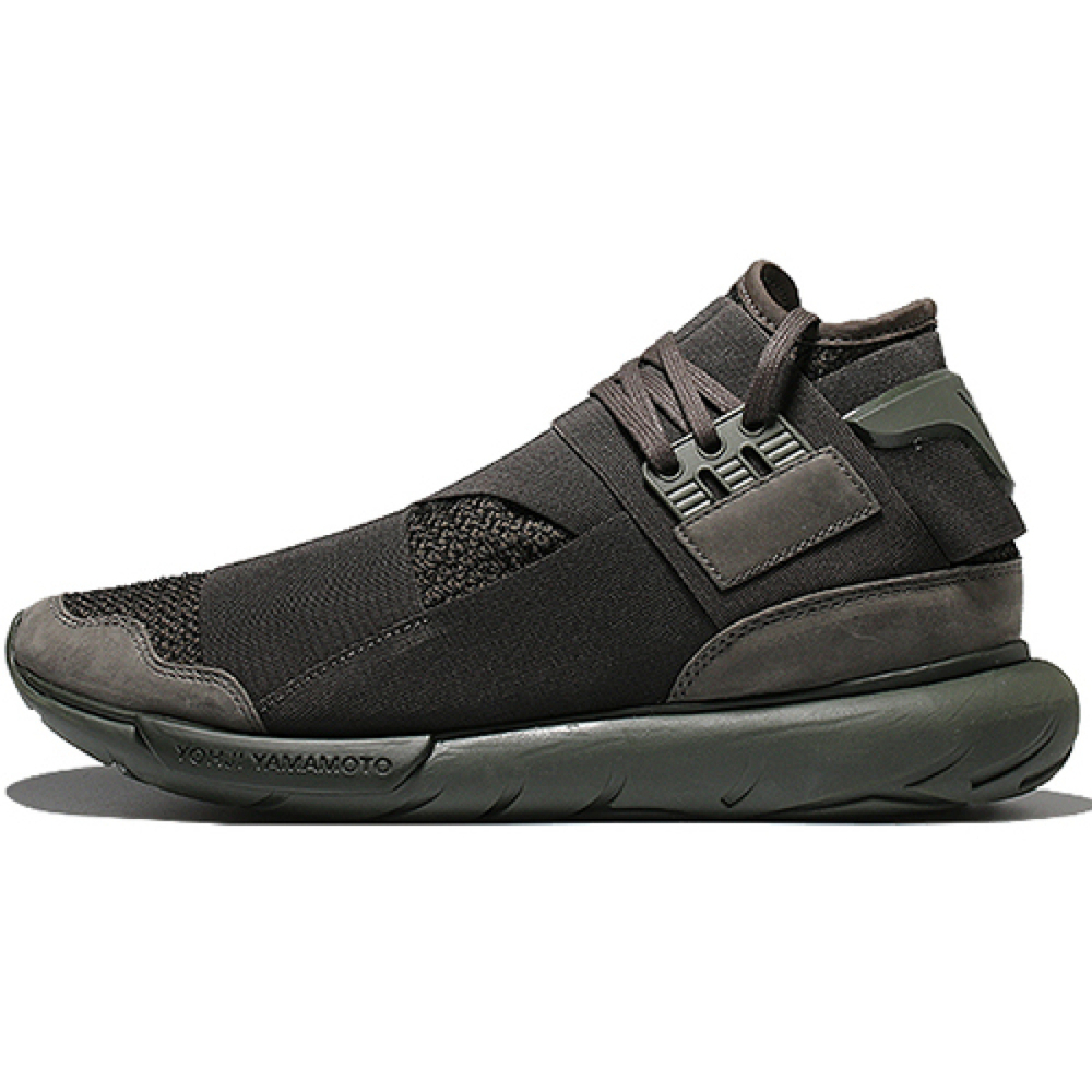 Y-3 Qasa