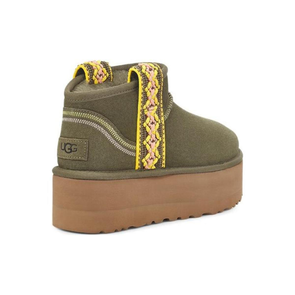 UGG