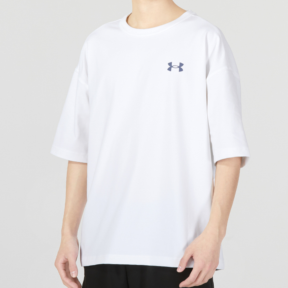 Under Armour T