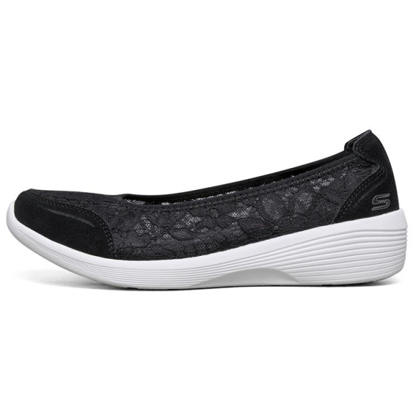 Skechers Arya