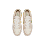 Nike Dunk 'Light Tan'