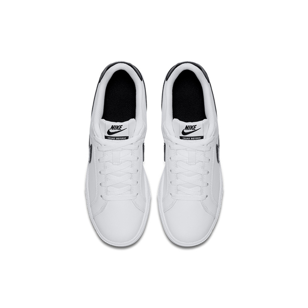 Nike Court Royale