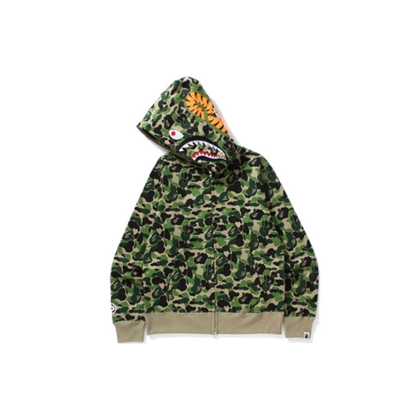 A BATHING APE