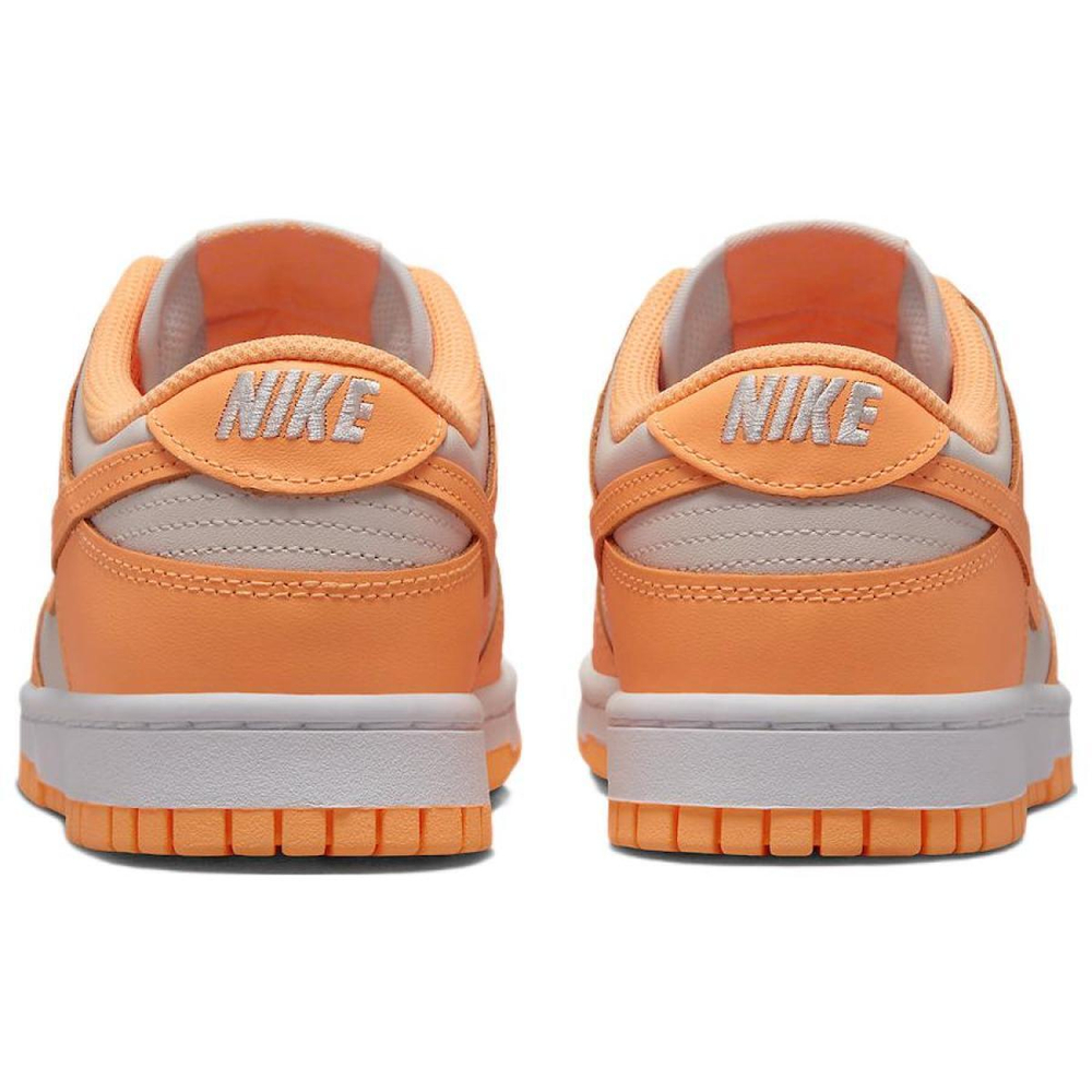 Nike Dunk "Peach Cream"