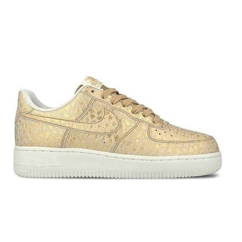 Nike Air Force 1 LV8
