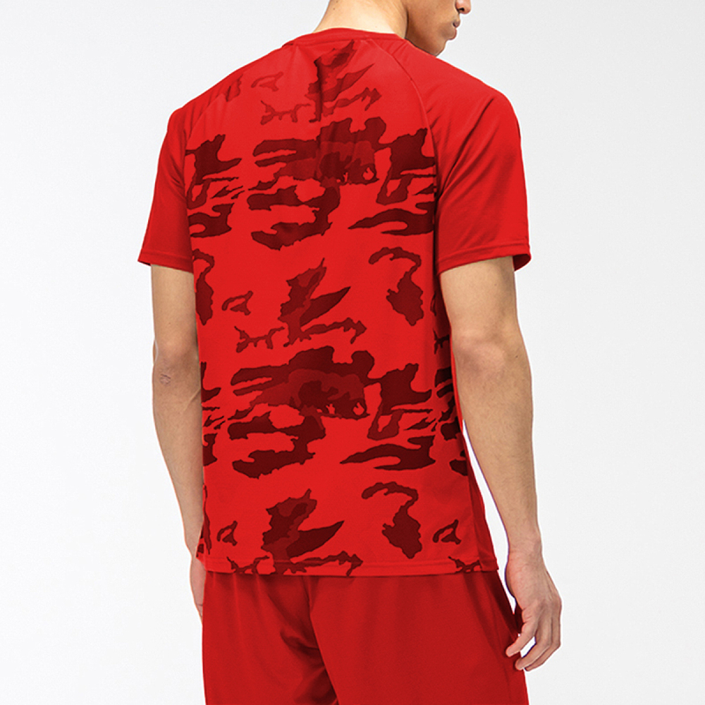 Under Armour T