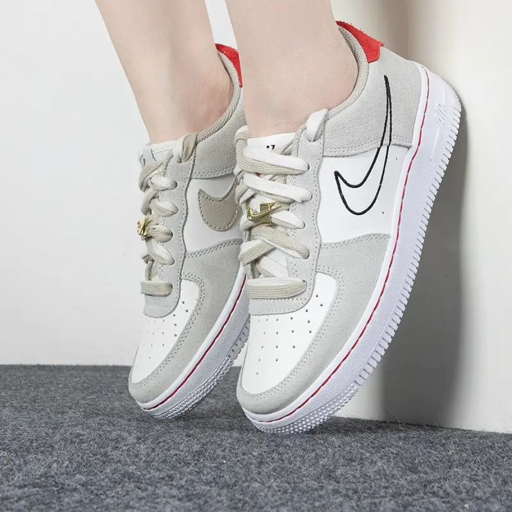 Nike Air Force 1 LV8 S50