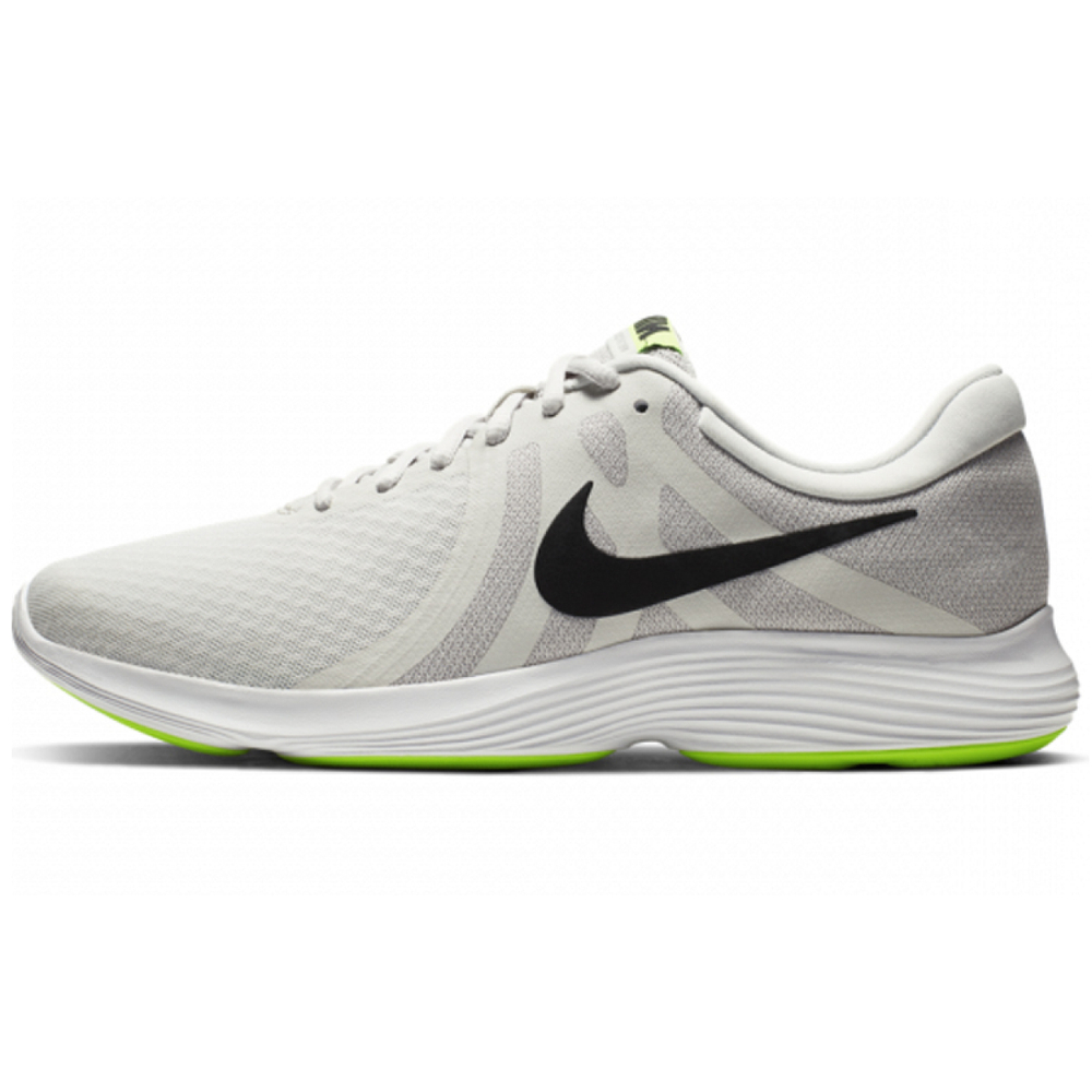 Nike REVOLUTION 4