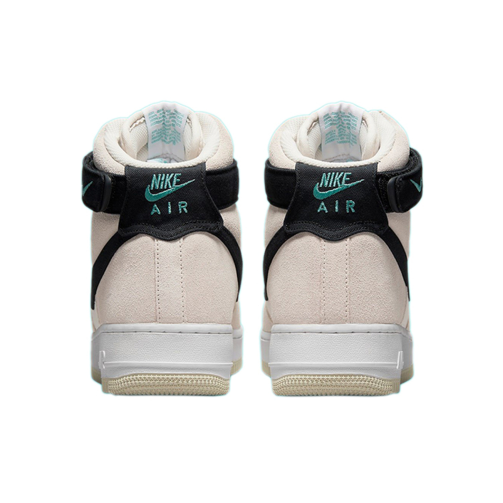 Nike Air Force 1 07 lx