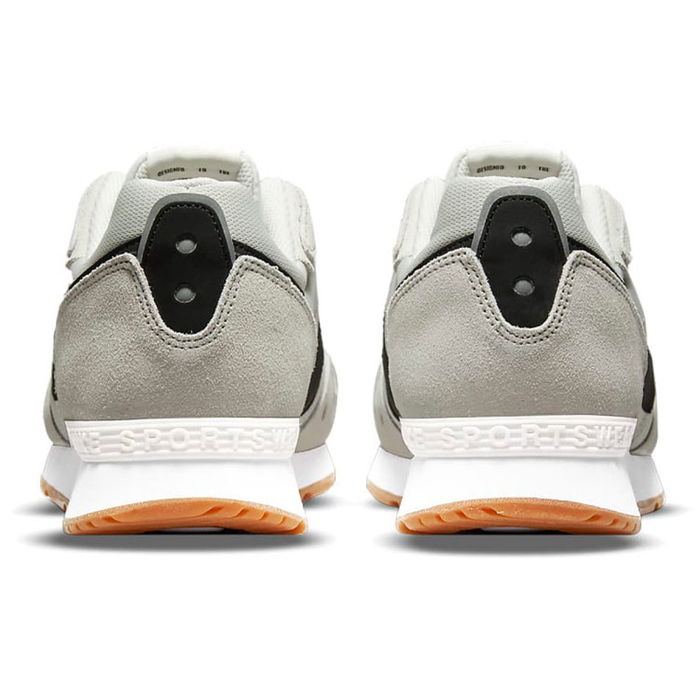 Nike Venture Runner