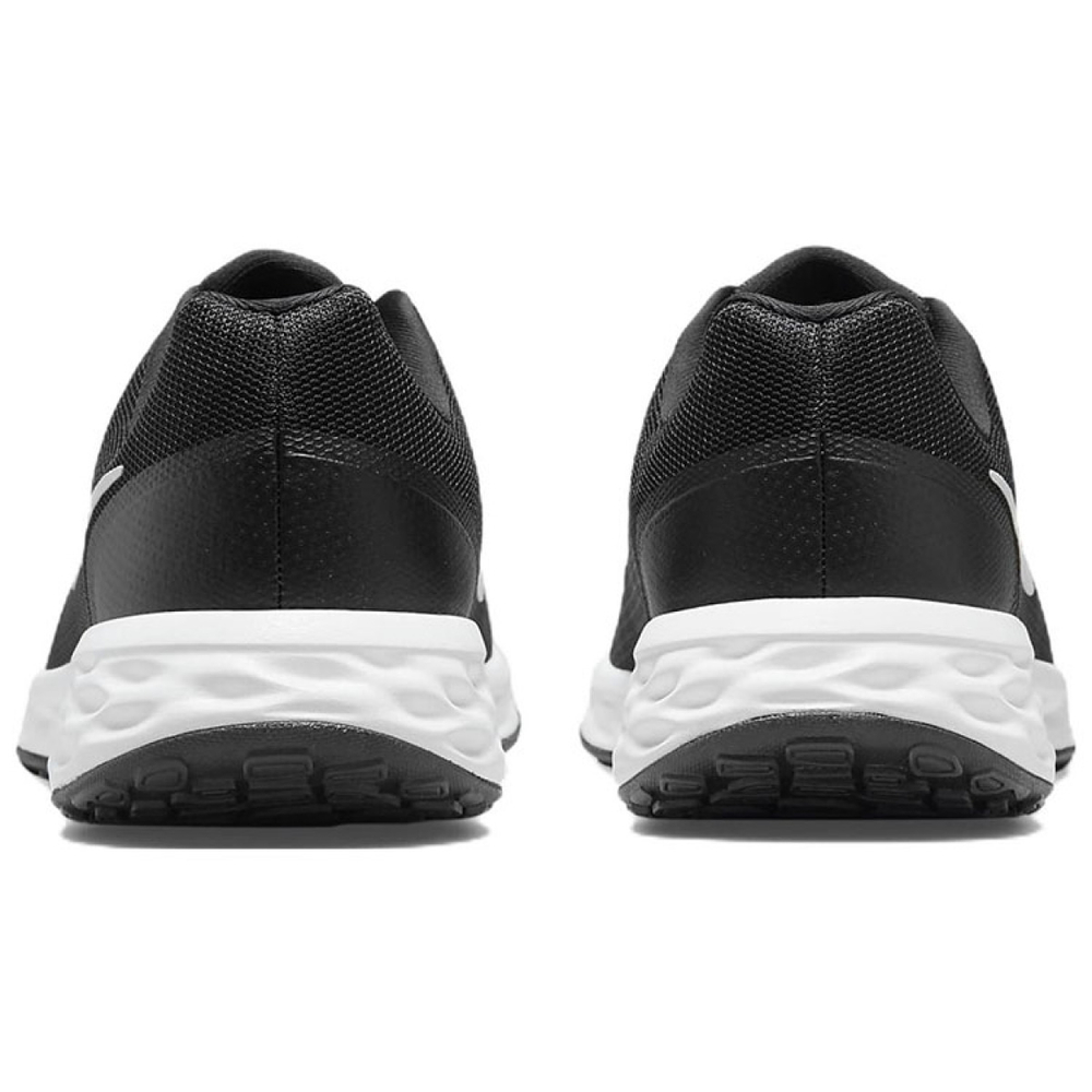 Nike REVOLUTION 6