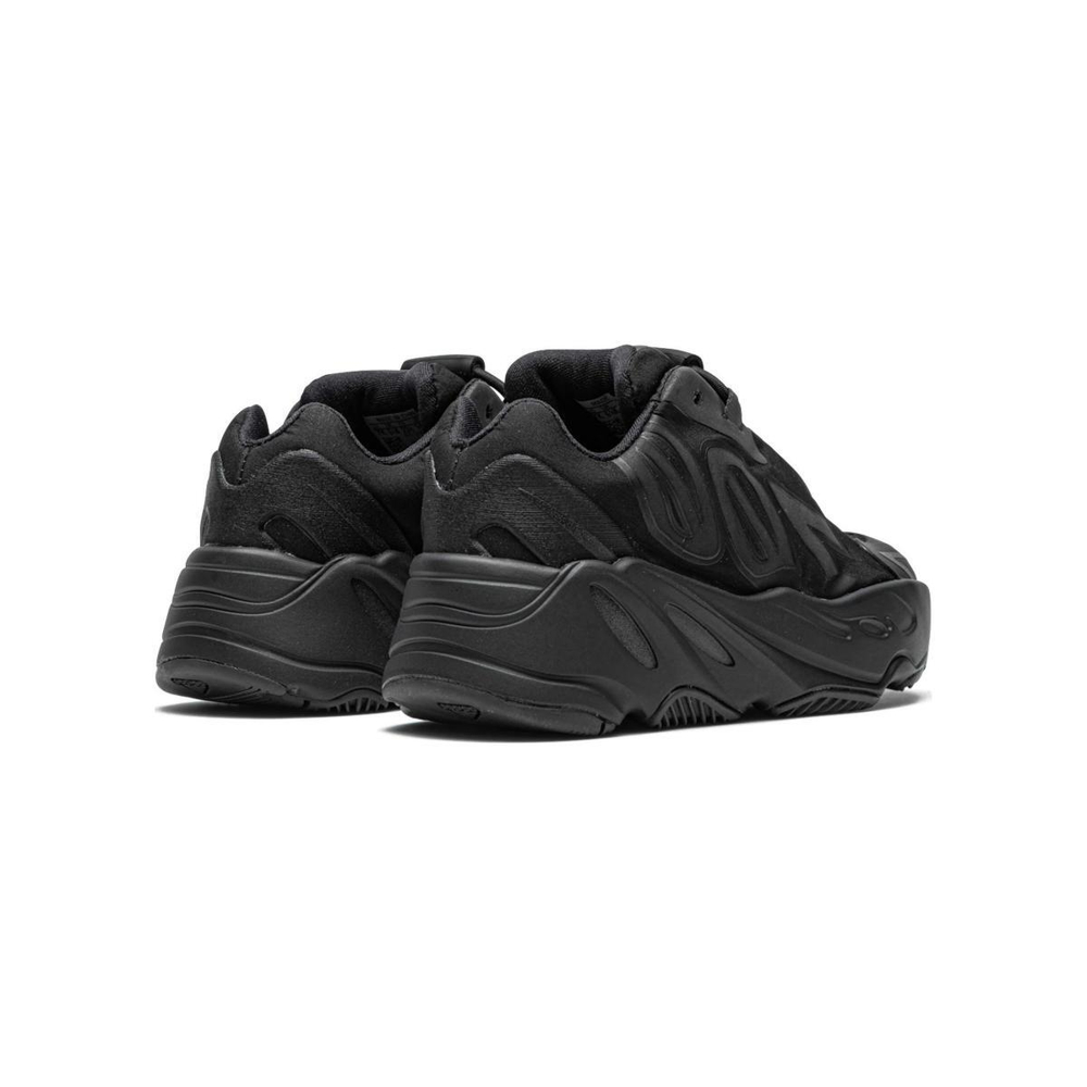 Adidas originals Yeezy Boost 700 MNVN