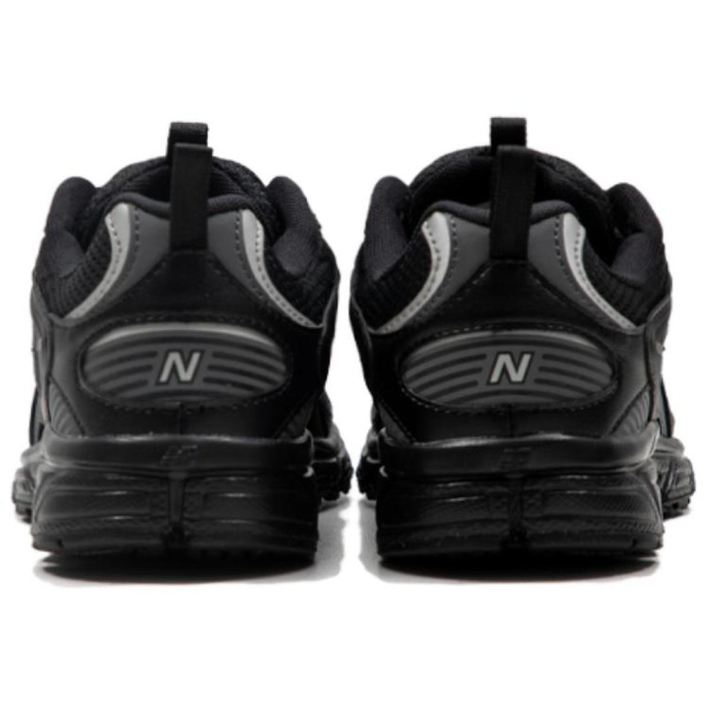 New Balance 408