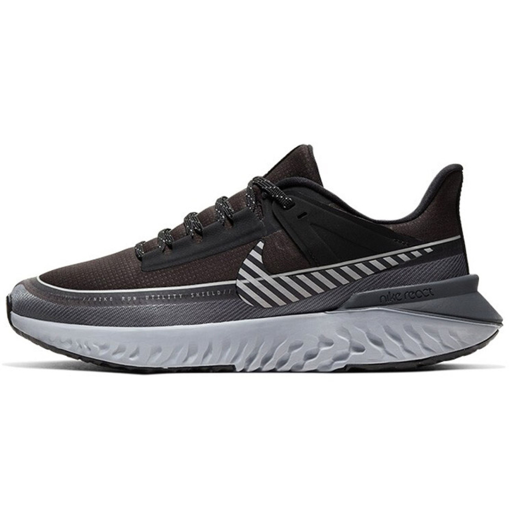 Nike Legend React 2 Shield